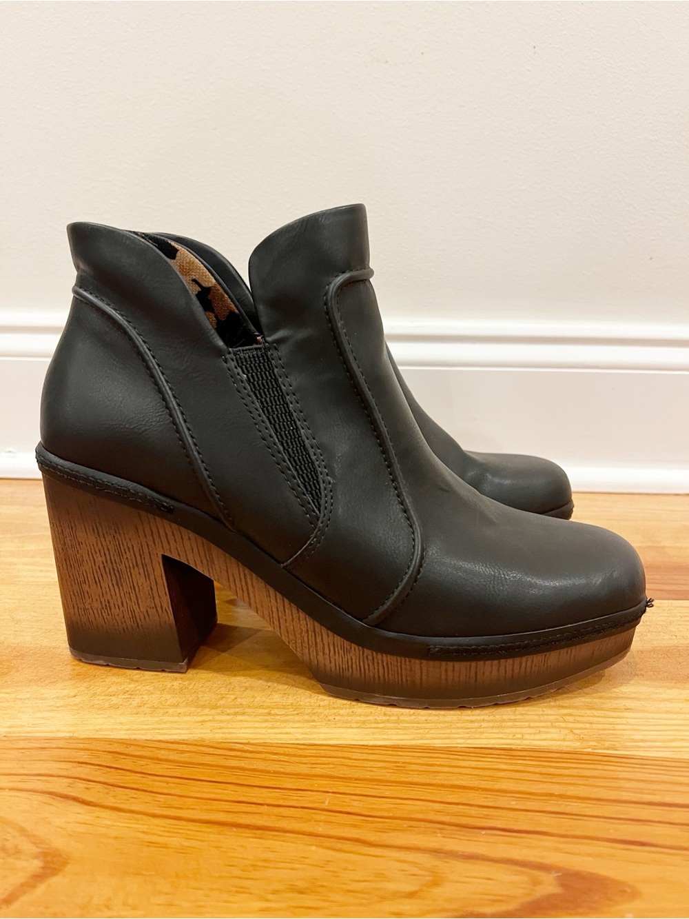 Korks Robin Boots Womens 11 Black Platform Chunky Slip On Comfort Cushioned